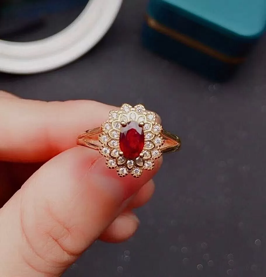 4mm*6mm 100% Natural Flower Oval Ruby Ring