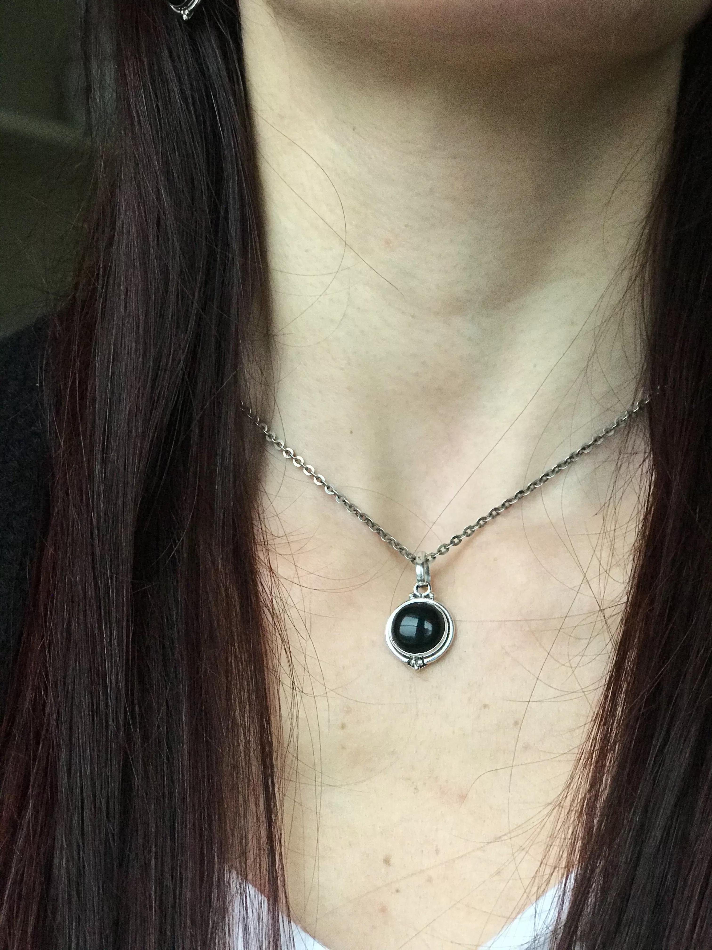 Black Onyx Ari Dot Pendant