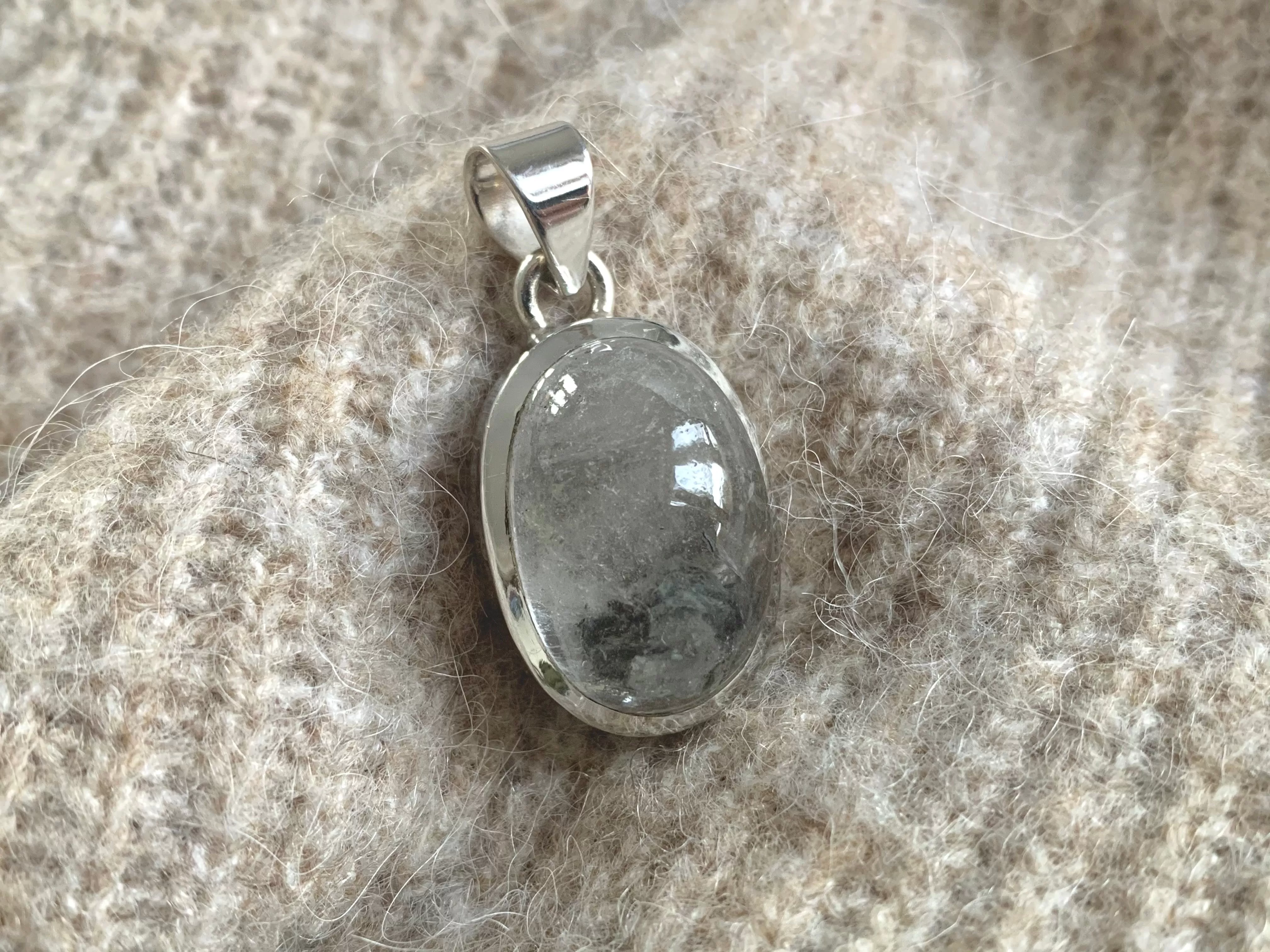 Garden Quartz Naevia Pendant - Reg. Oval