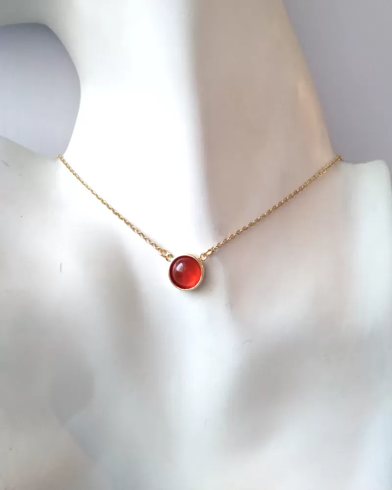 Horizontal Round Carnelian Single Gem Drop Pendant