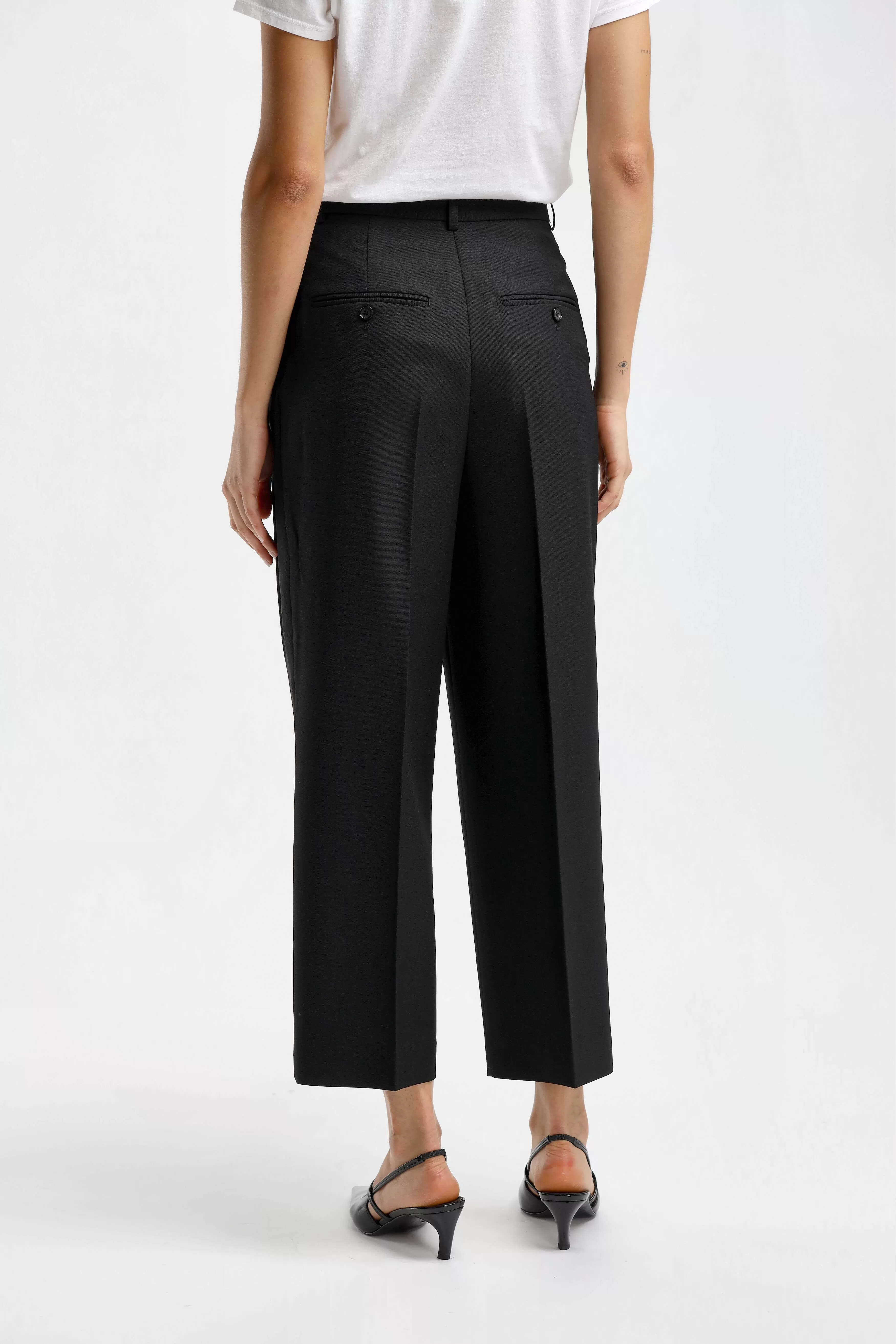 Hose Double-Pleated Crop in Schwarz