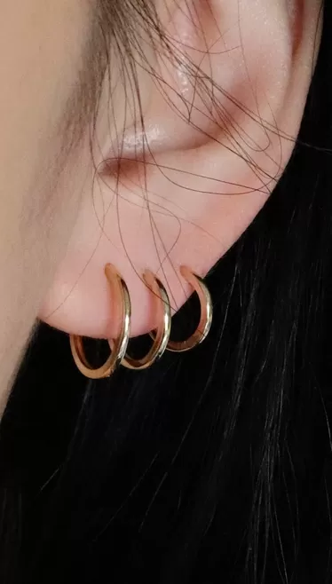 Modern Dainty Hoop 18mm Earrings